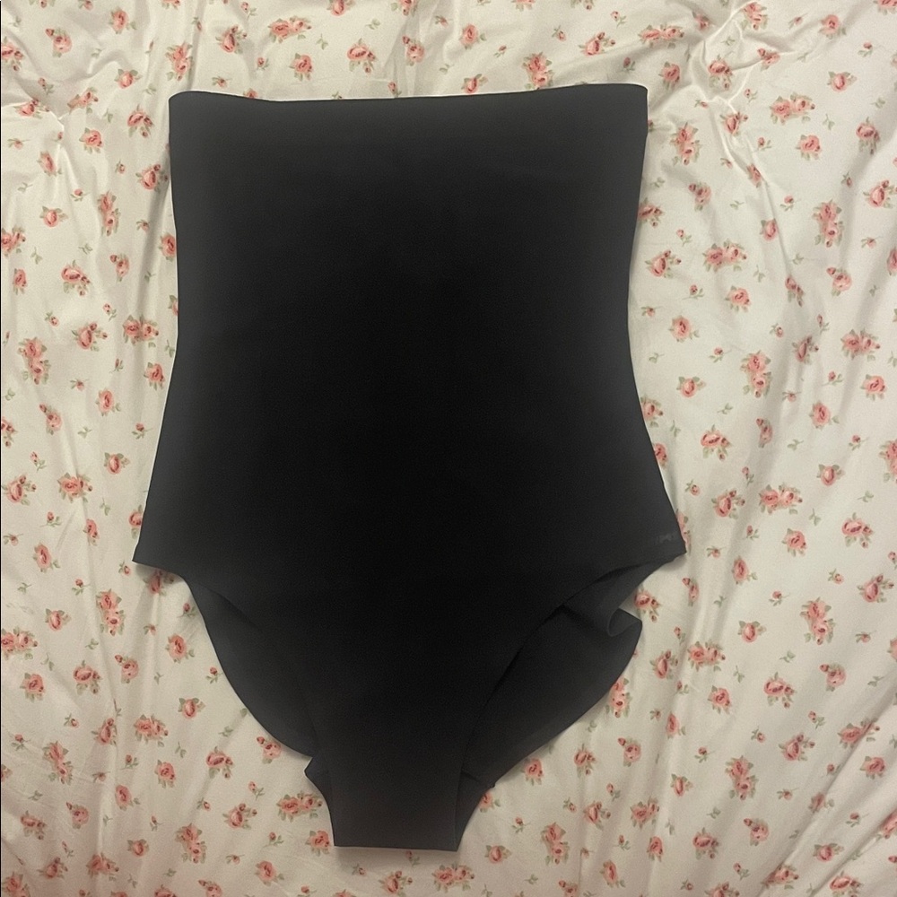 Skims High Waisted Sculpt Brief Black Size L - Picture 2 of 5